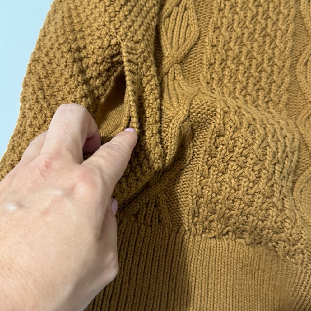 L.L. Bean signature 100% cotton cable knit Brown sweater w/pockets medium - Picture 8 of 9
